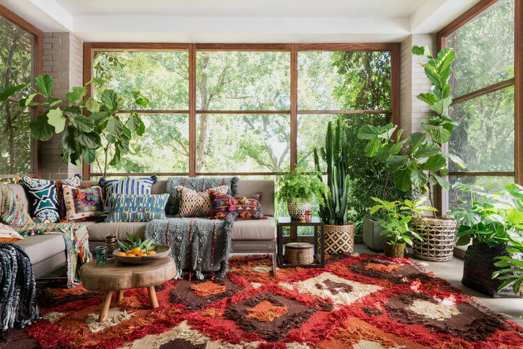 Inspiring Interiors Instagram Accounts - Justina Blakeney