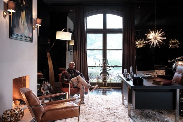 Tyrese Gibson – Take a Closer Look To His Atlanta Modern Home