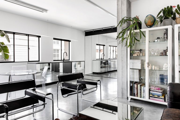 Yael Perry Presents His Mirror Maze Apartment – Unique Interior Design