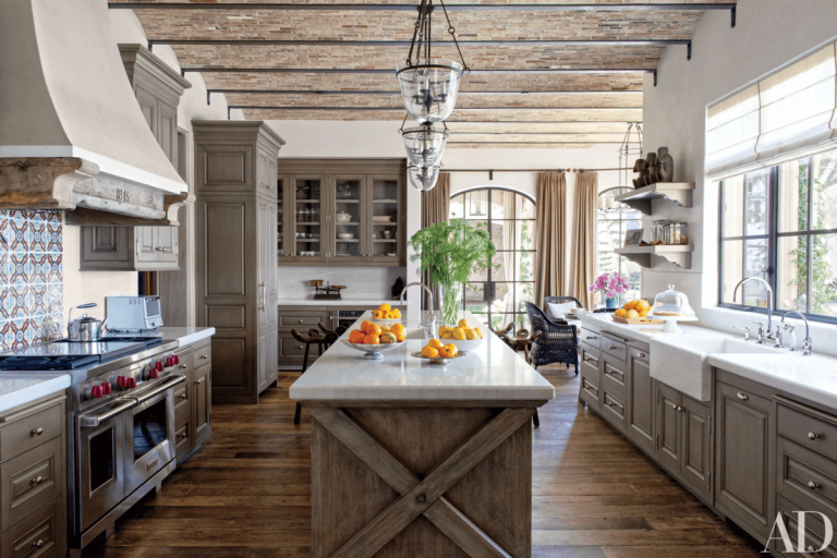 15 Celebrities’ Kitchens with an exceptional style