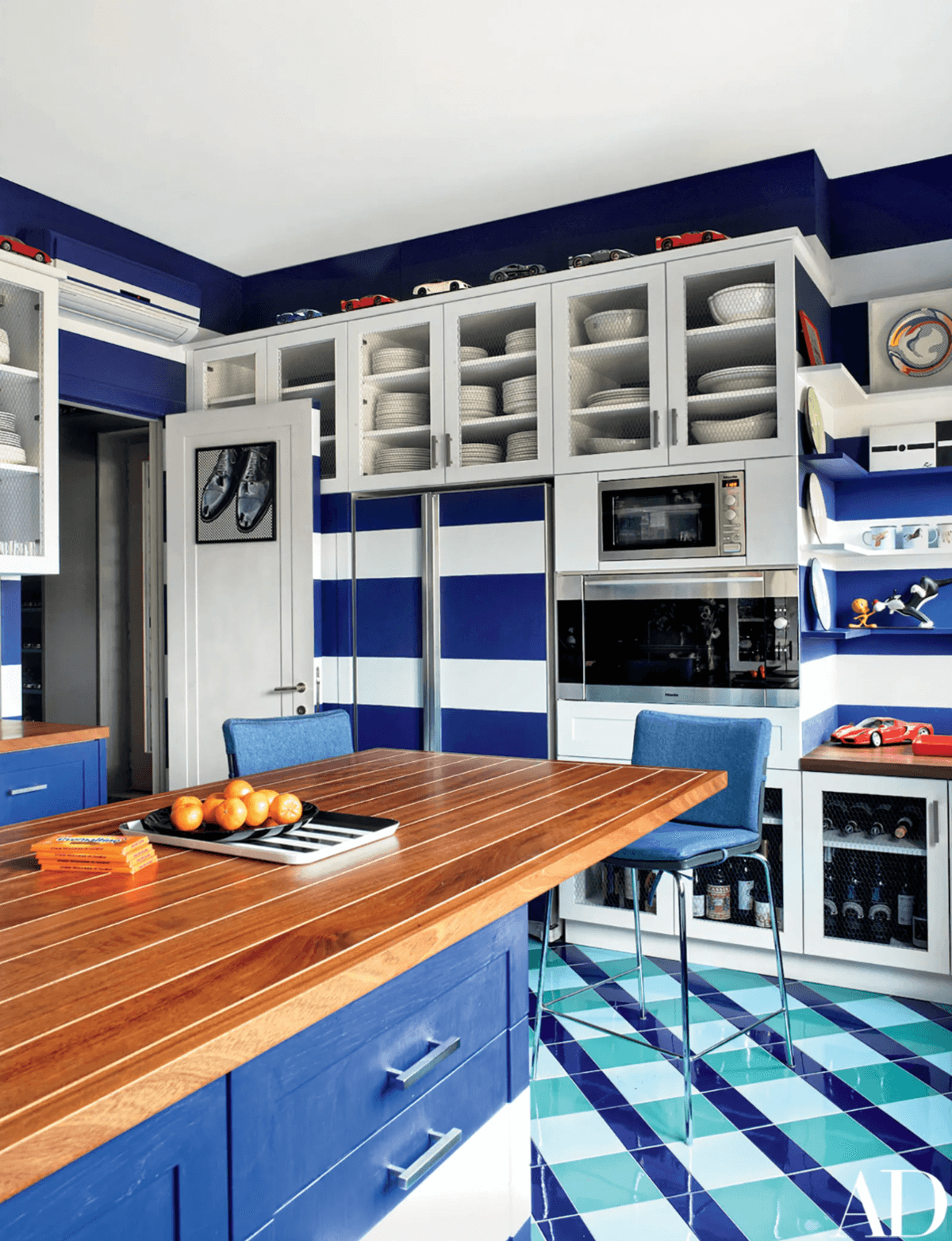 blue kitchen decor 